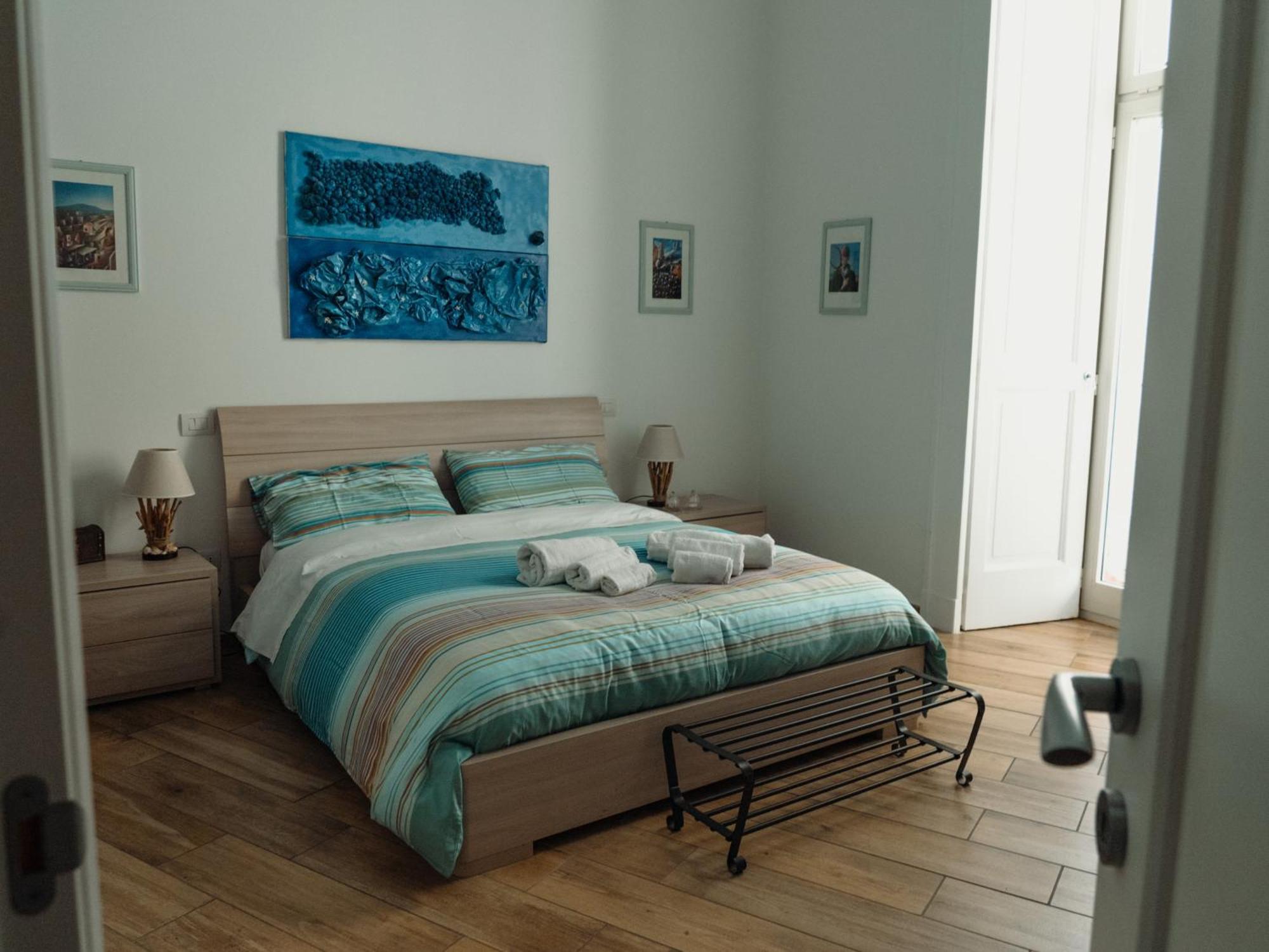 ナポリ Lo Specchio Dei Papiri Bed & Breakfast エクステリア 写真